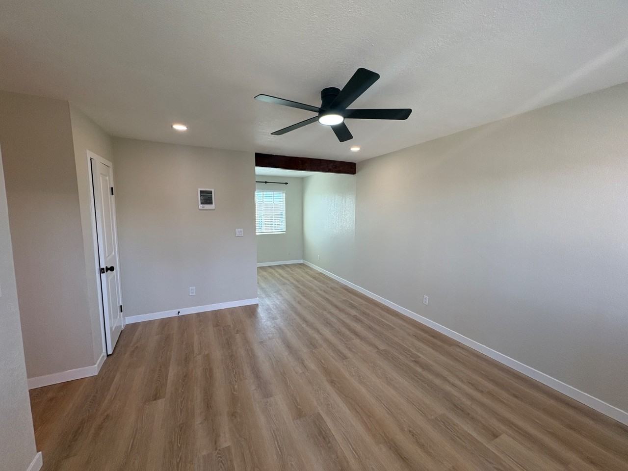 328 South Weitzel Street - Photo 7 of 34