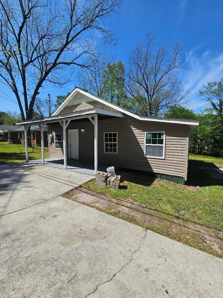 182 Hughes St - Photo 7 of 20