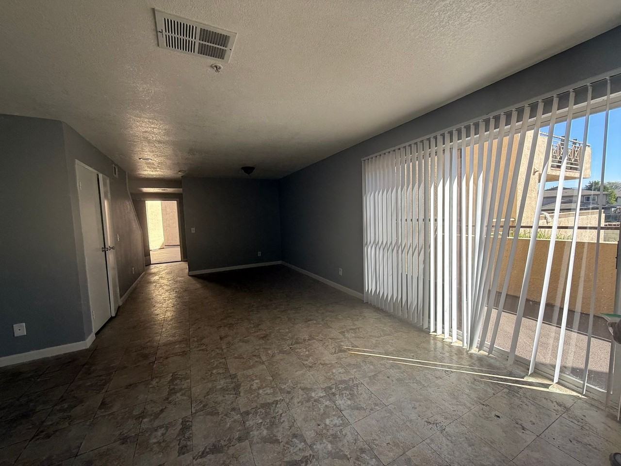 Emerald Terrace Apartments - Photo 4 of 20