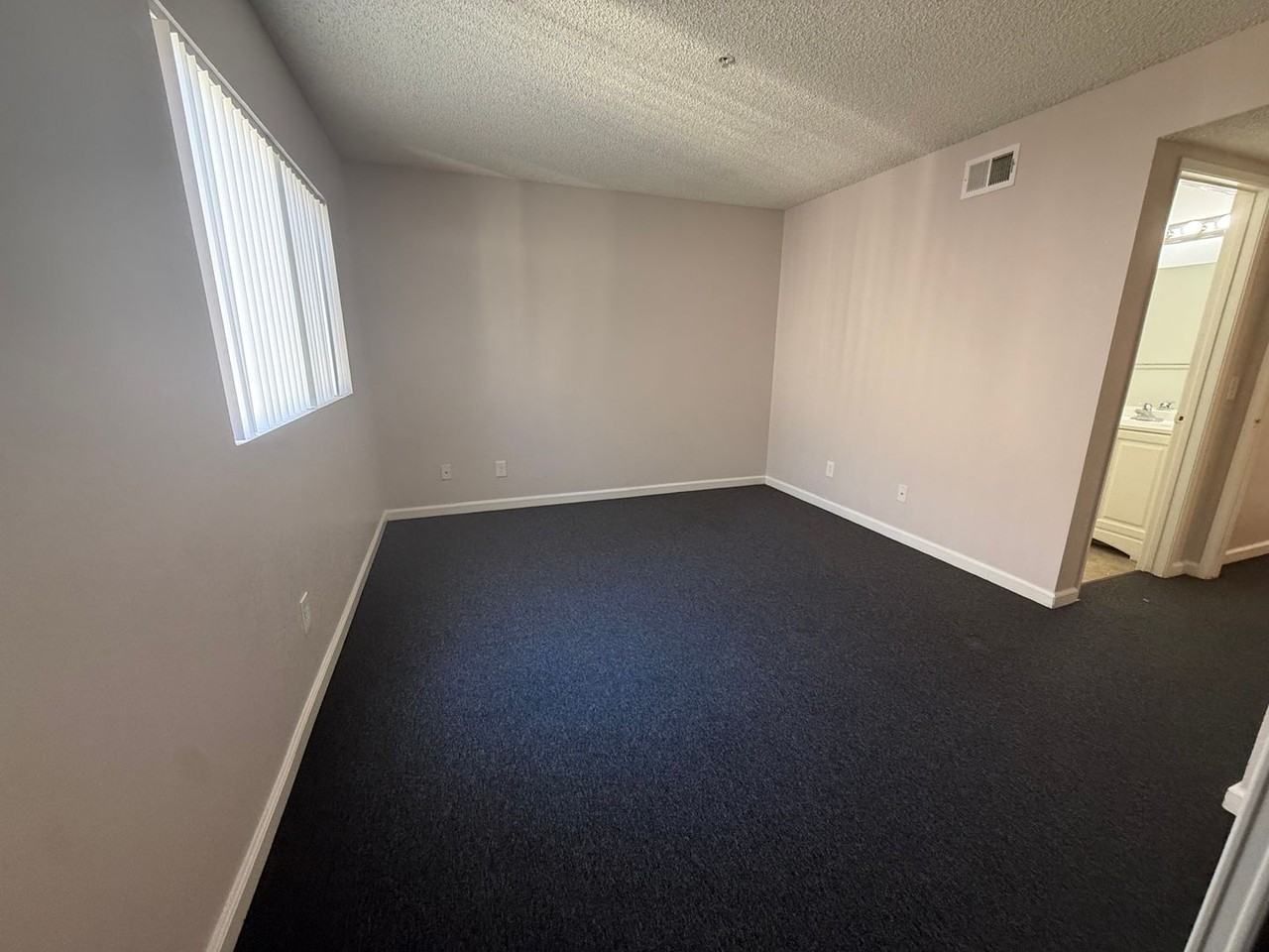 Emerald Terrace Apartments - Photo 7 of 20