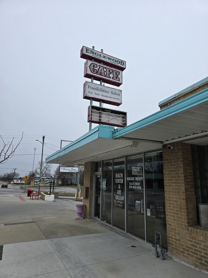 10906 E Winner Rd #1 - Photo 2 of 8