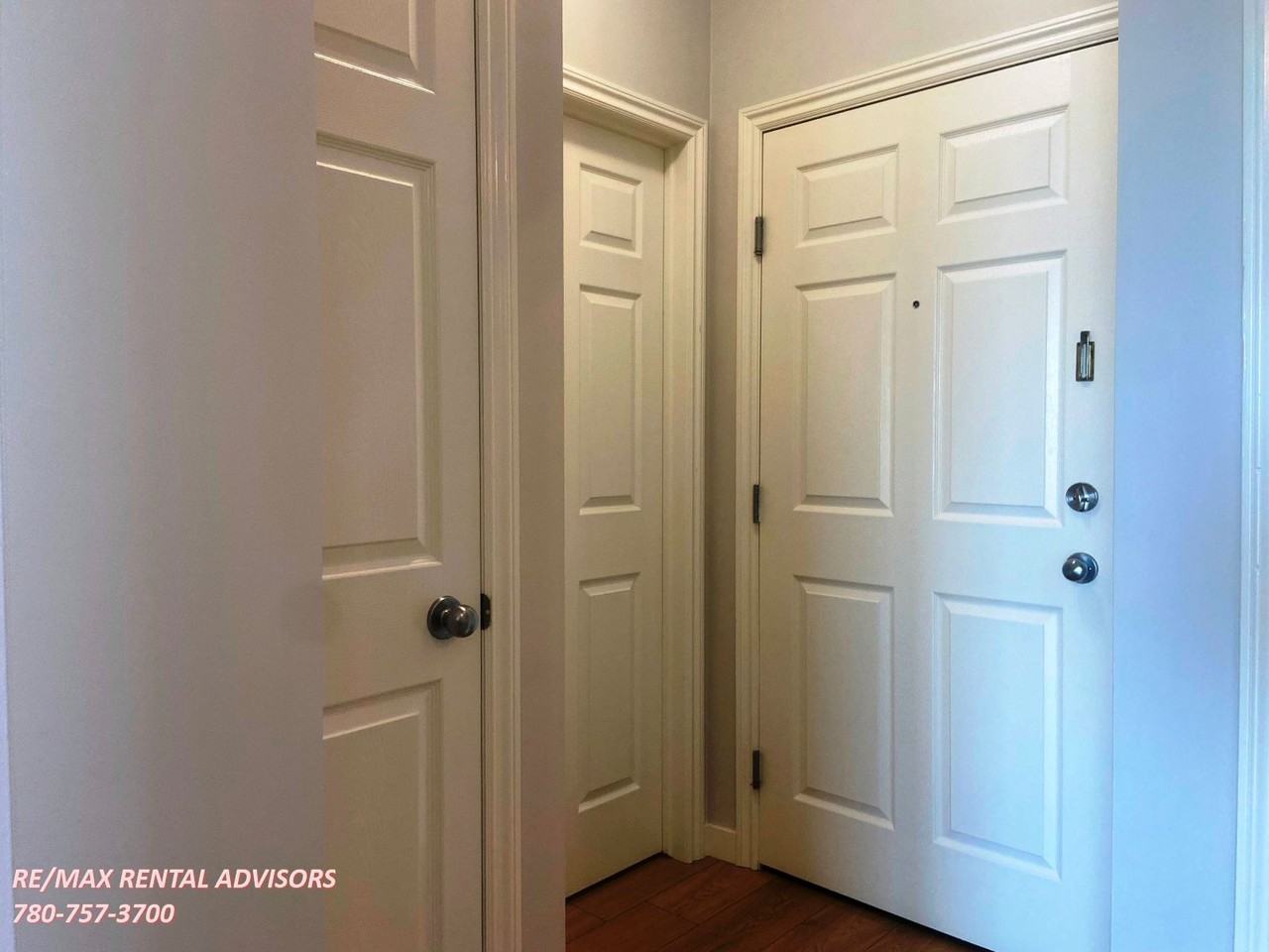 10118 95 St Nw - Photo 2 of 19