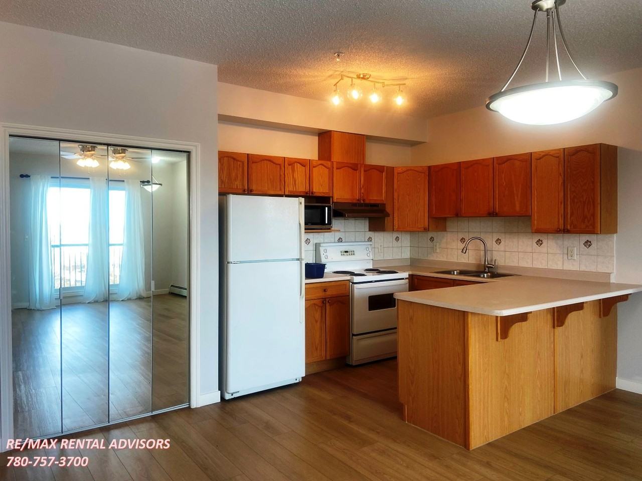 10118 95 St Nw - Photo 3 of 19