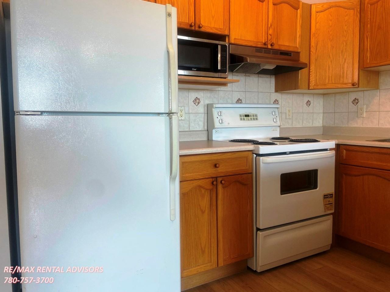 10118 95 St Nw - Photo 5 of 19