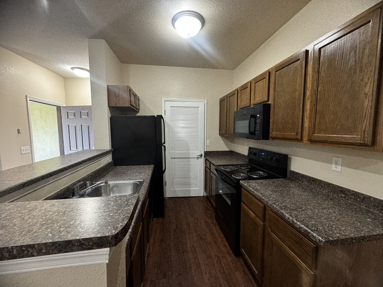 10626 Mccombs St #3 - Photo 7 of 10