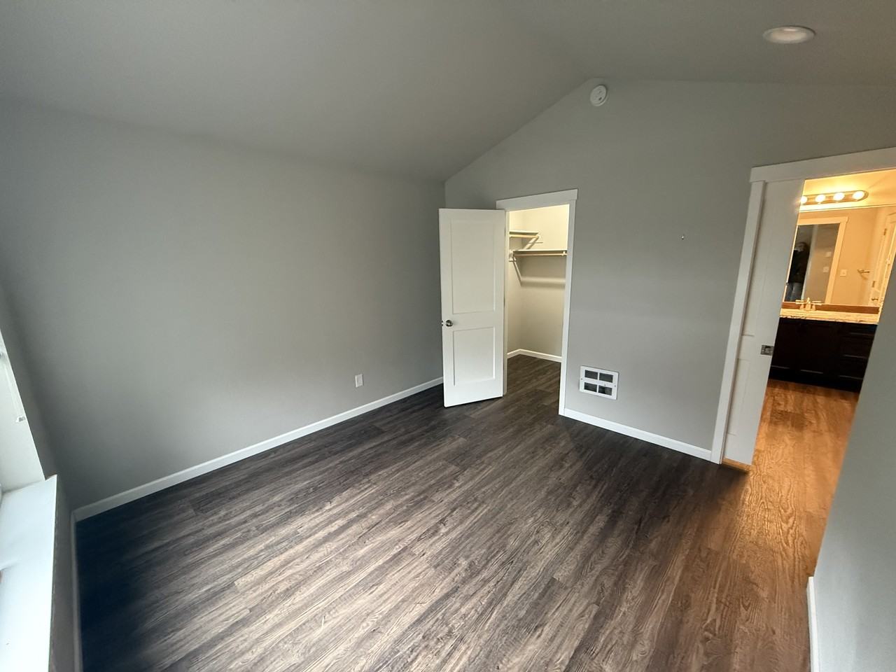 1480 Se Cole Rd #1 - Photo 7 of 13