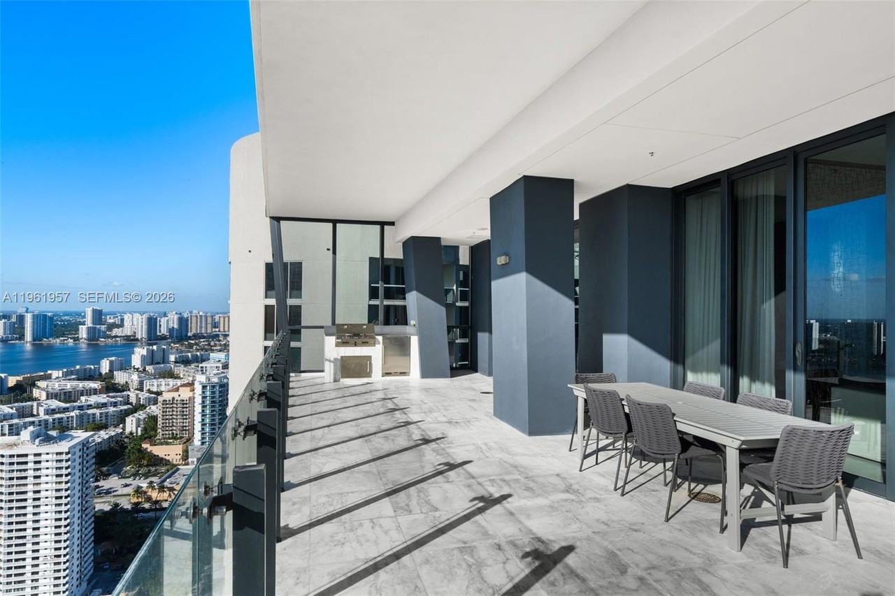 Collins Ave & 172nd St - Photo 2 of 29