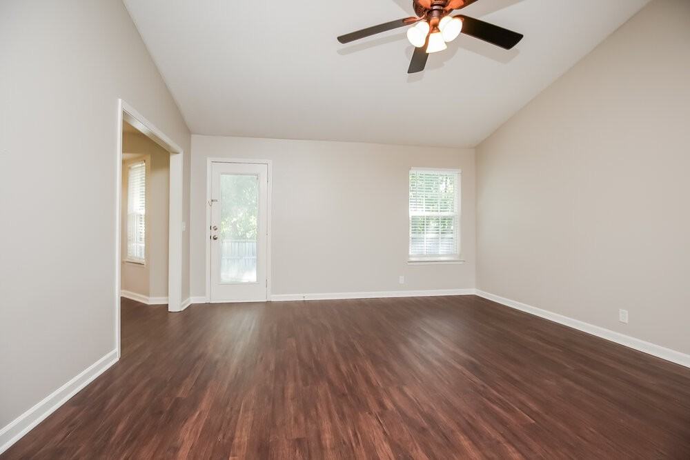 7375 Ole Nottingham Dr - Photo 3 of 16