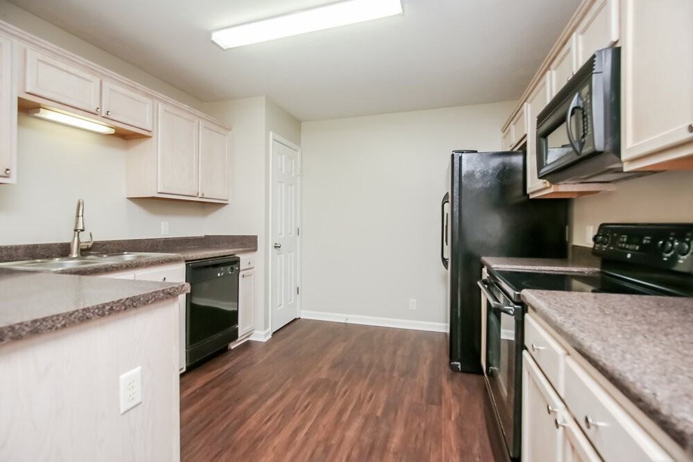 7375 Ole Nottingham Dr - Photo 6 of 16