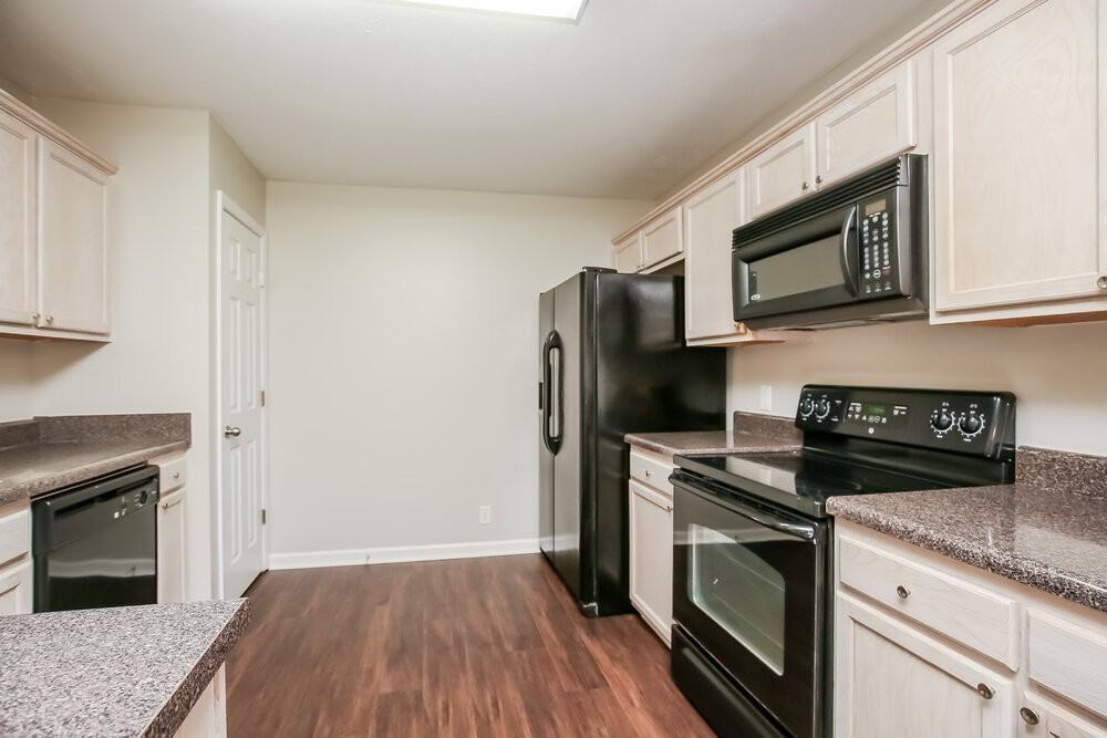 7375 Ole Nottingham Dr - Photo 7 of 16