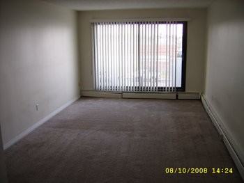 Susan Manor - Photo 2 of 5