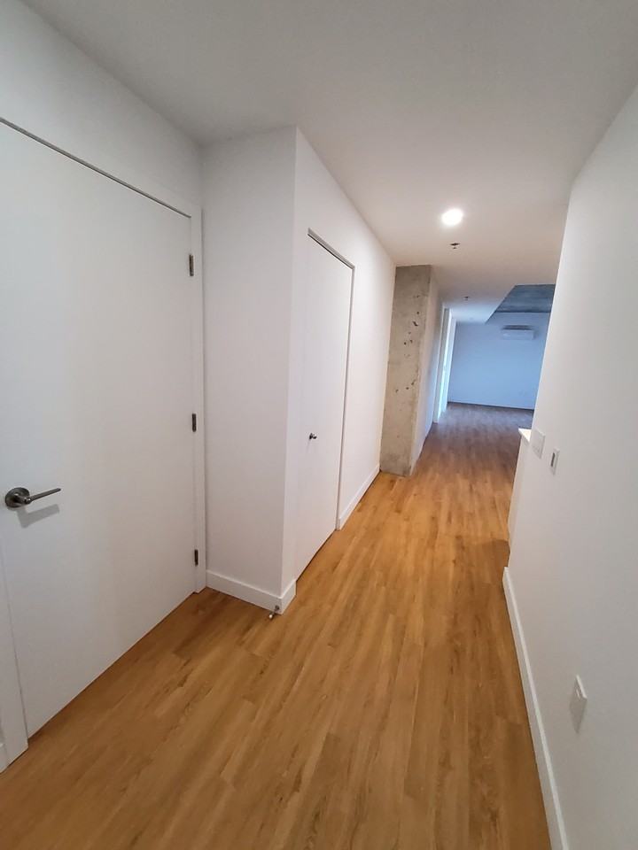 3515 Av Ellendale — photo 1