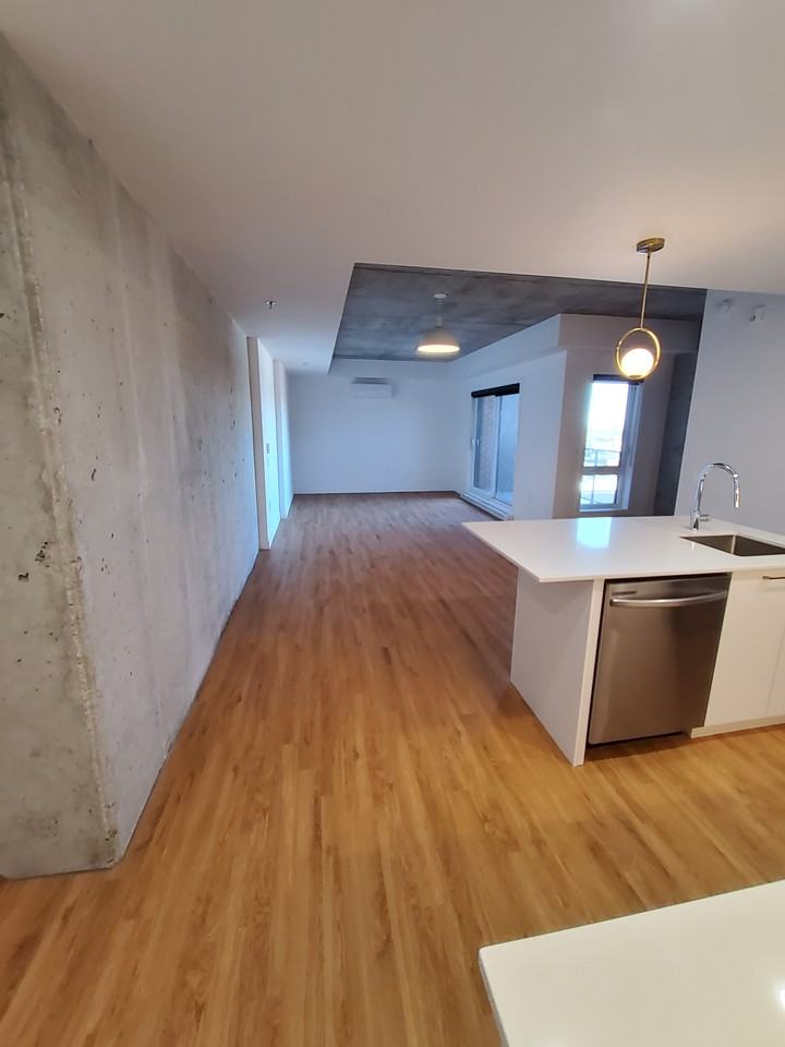 3515 Av Ellendale — photo 2