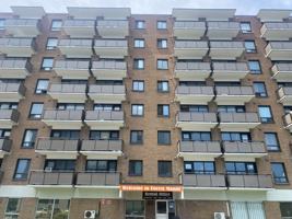 featured image of 370 Forest St