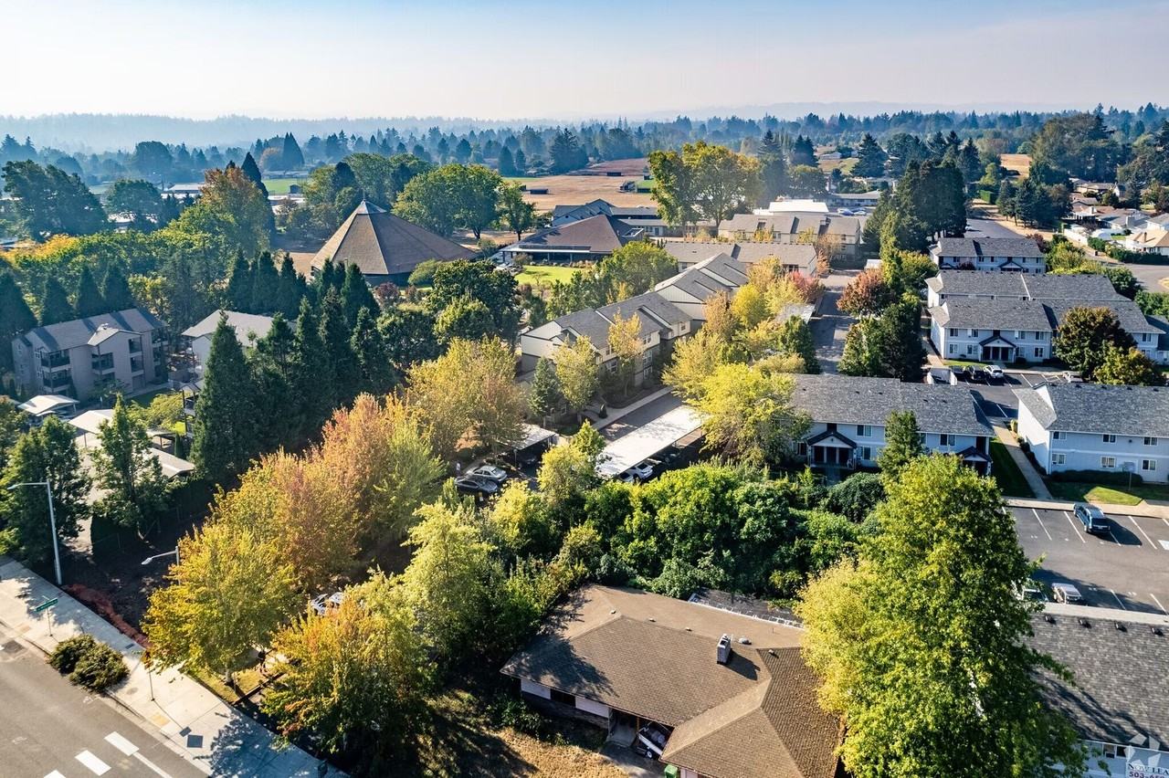 Fuller Commons - Photo 4 of 15