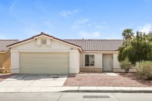 featured image of 3015 W Hammer Ln