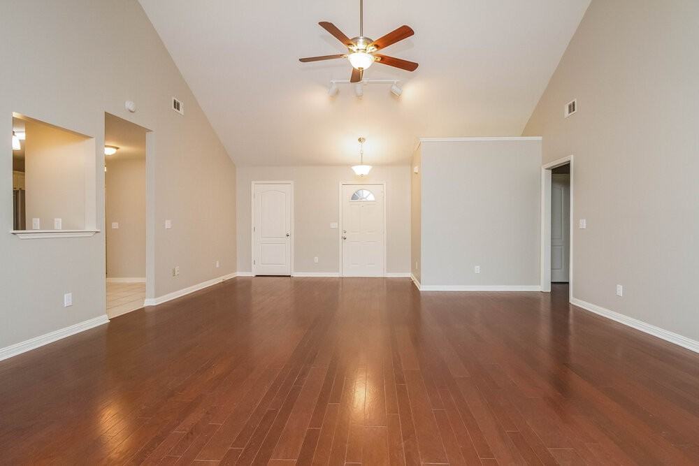 5033 Singing Hills Dr - Photo 3 of 16