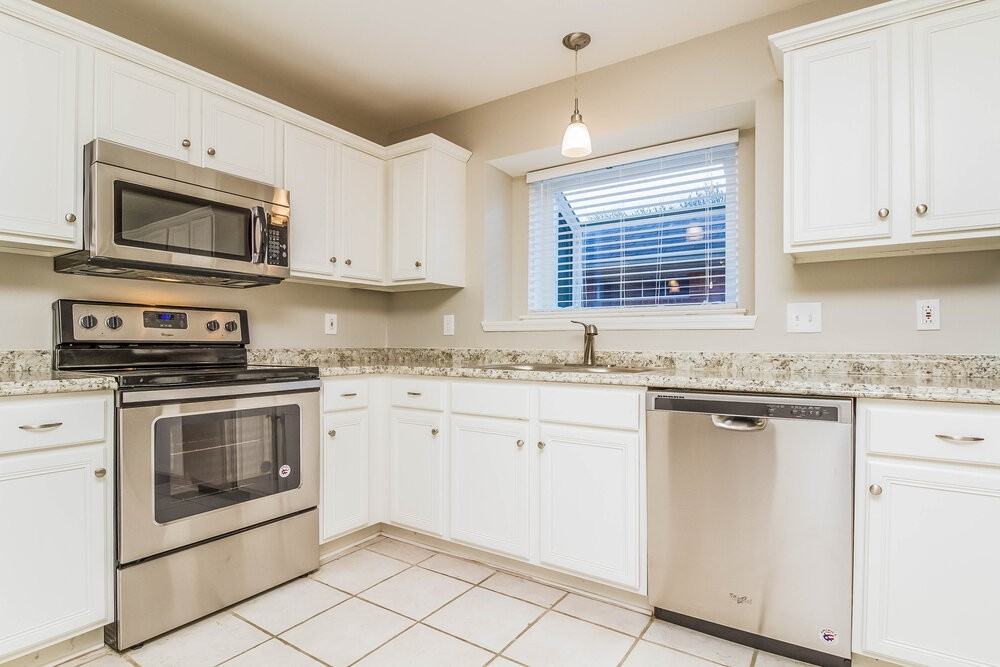 5033 Singing Hills Dr - Photo 7 of 16