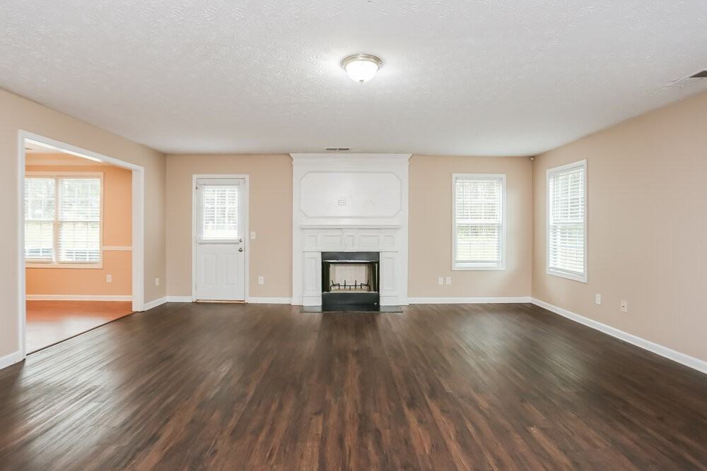 4670 Duval Point Way Sw - Photo 4 of 17