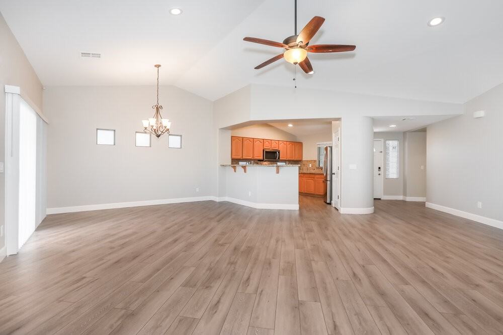 1846 W Half Moon Cir - Photo 4 of 16