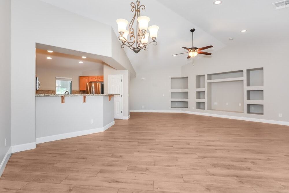 1846 W Half Moon Cir - Photo 5 of 16