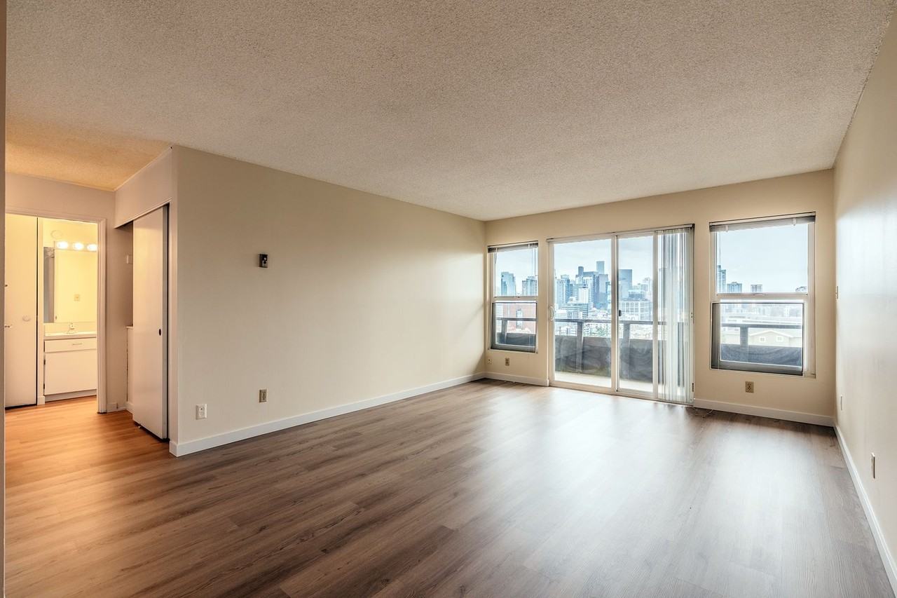 Galleon Apartments - Photo 4 of 21