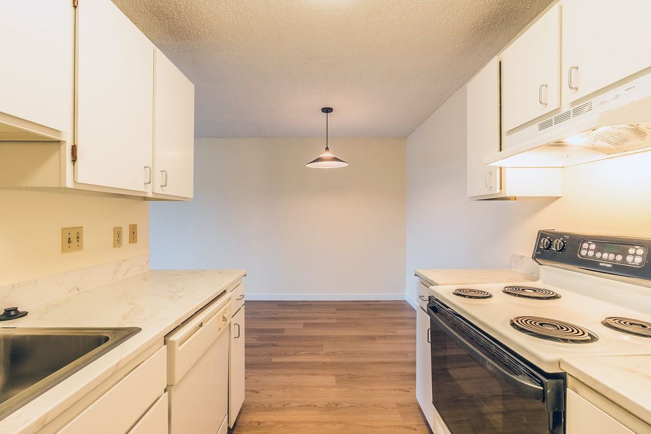 Galleon Apartments - Photo 5 of 21