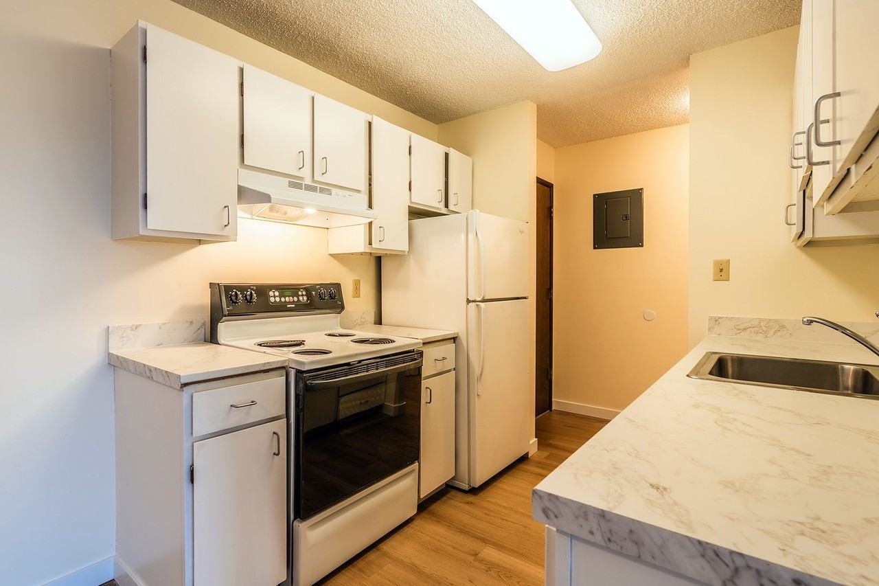 Galleon Apartments - Photo 6 of 21