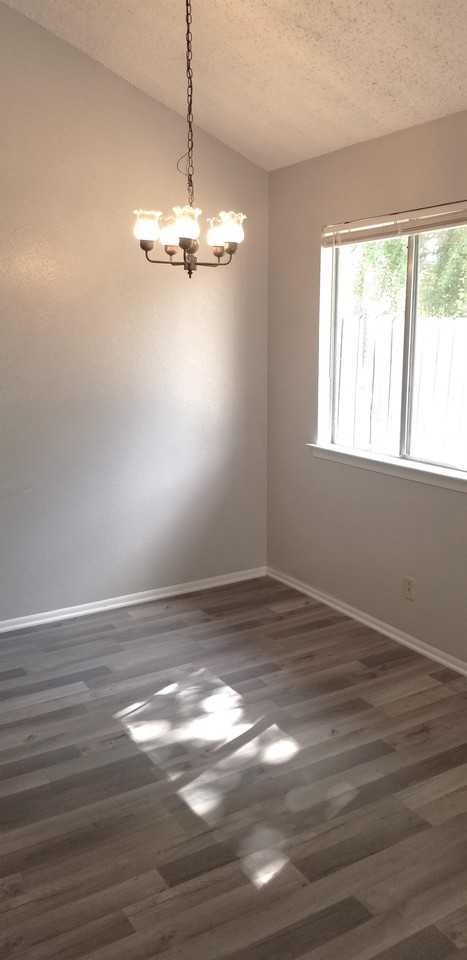 1109 Wales Dr #1 - Photo 5 of 11