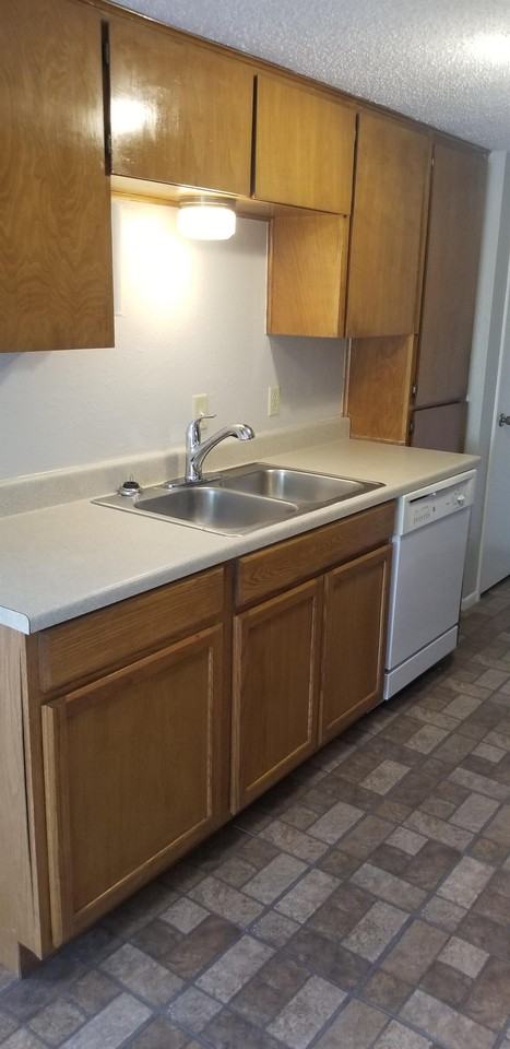 1109 Wales Dr #1 - Photo 6 of 11