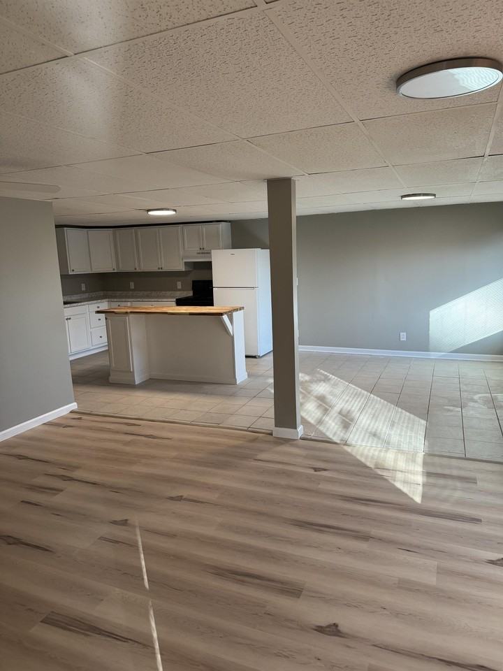 3318 Charleston Road - B Downstairs #B - Photo 4 of 12