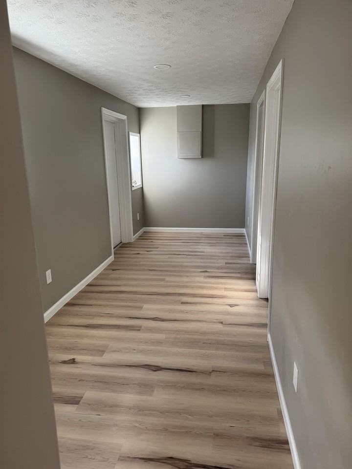 3318 Charleston Road - B Downstairs #B - Photo 5 of 12