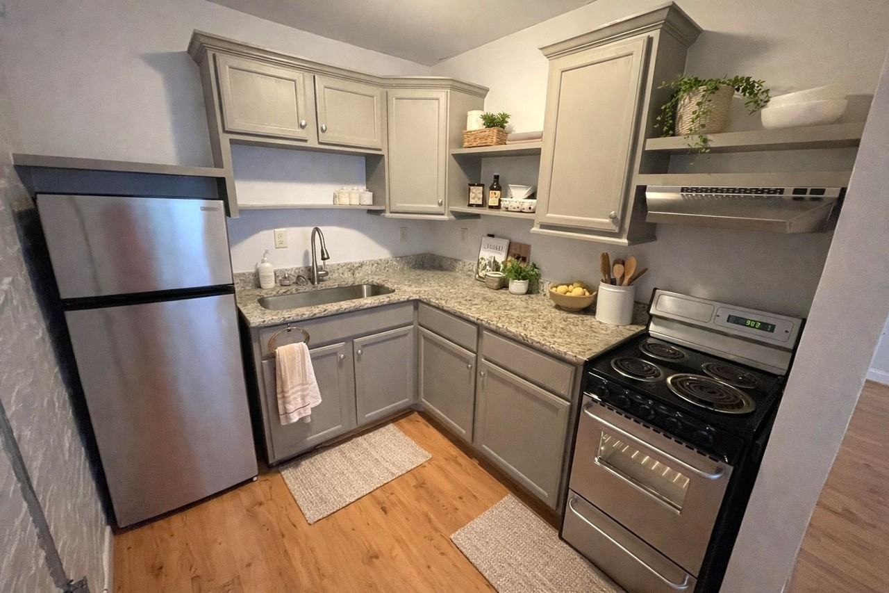 76 Nassau Street - Photo 2 of 18