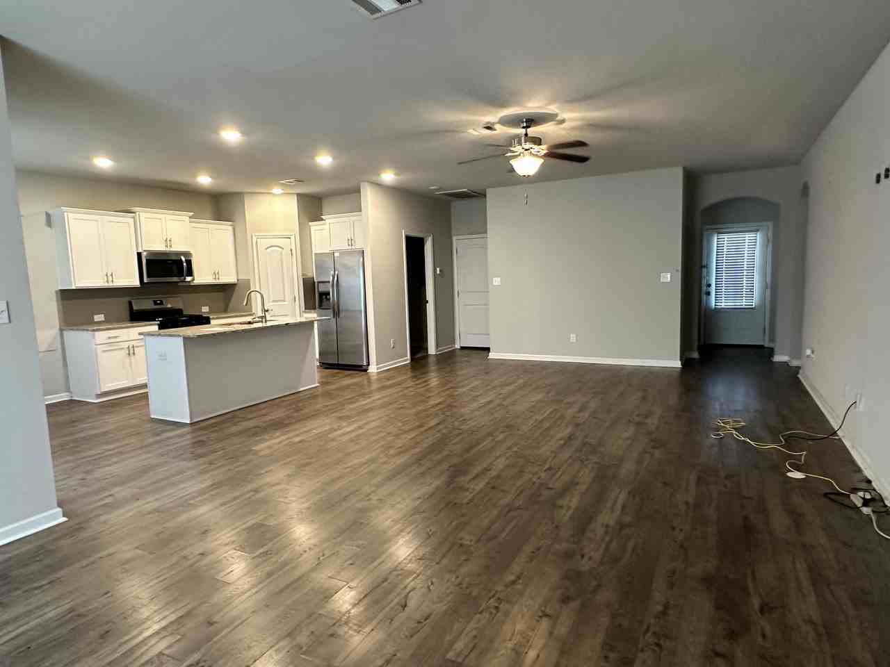 1254 Meridian Dr #1 - Photo 4 of 15