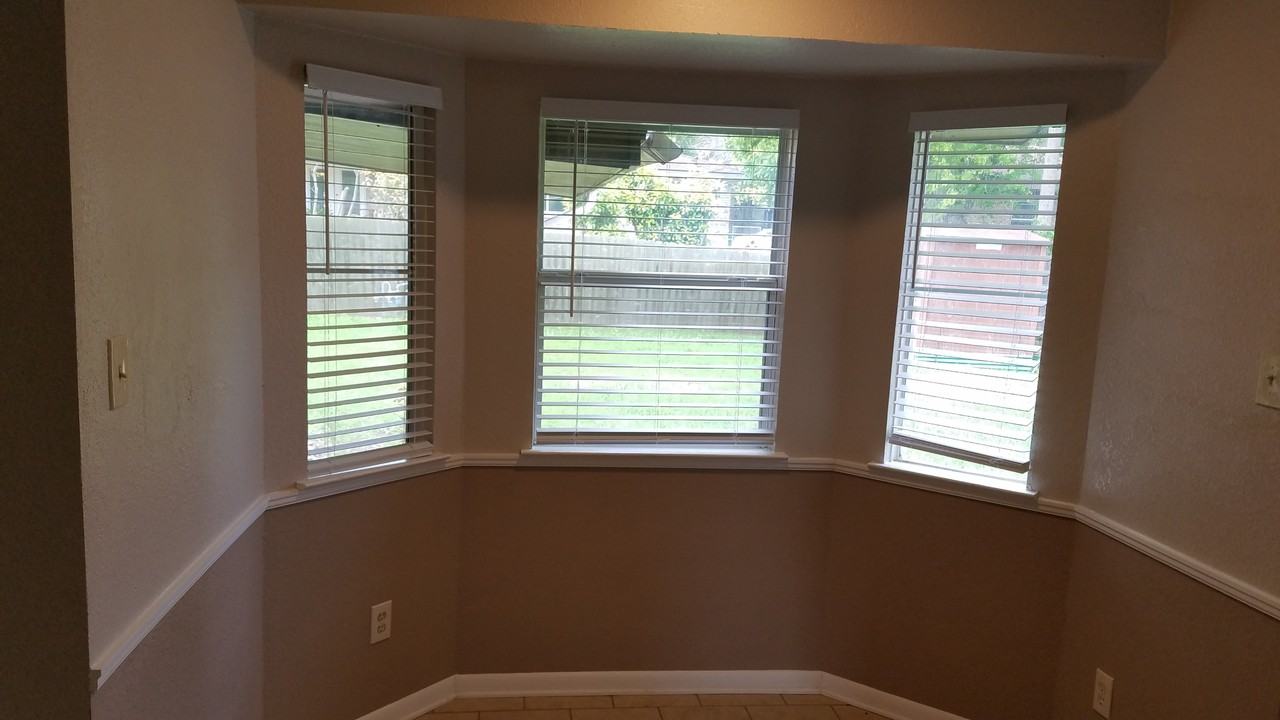 418 Cottonwood Dr #1 - Photo 6 of 14