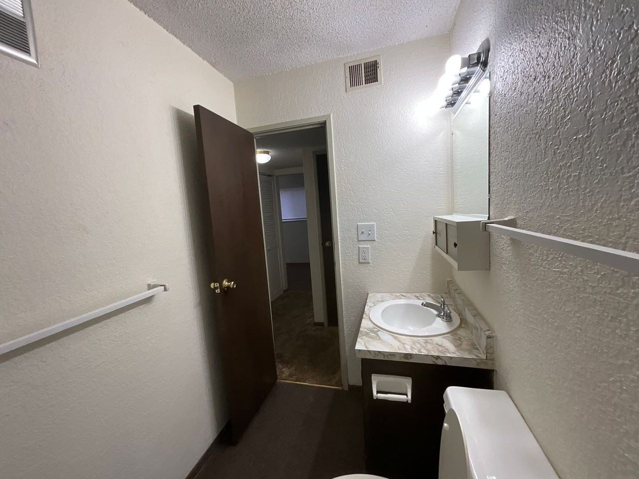 Neosho Meadows - Photo 3 of 12