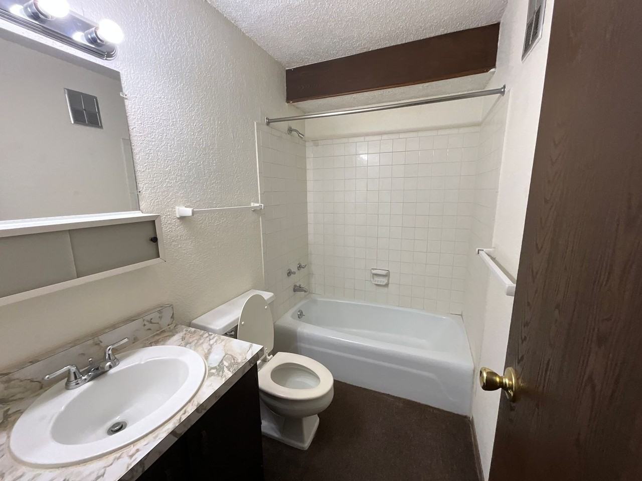 Neosho Meadows - Photo 5 of 12