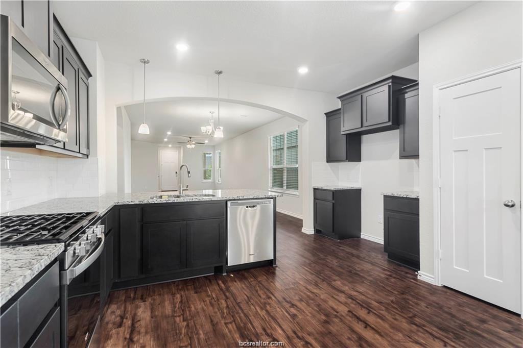 953 Toledo Bend Dr #1 - Photo 2 of 11