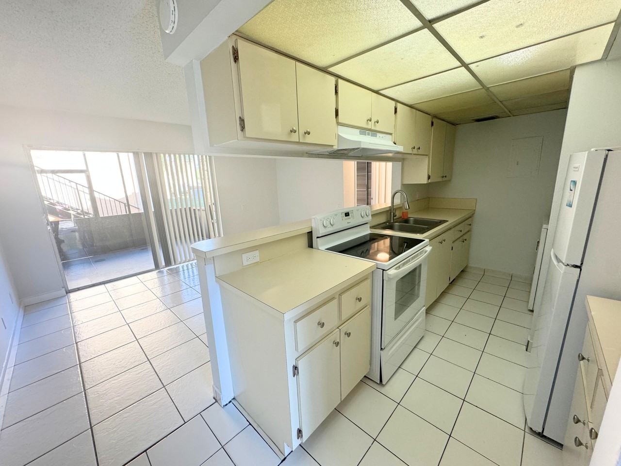 4403 Treehouse Ln Apt 26c #26C - Photo 3 of 17