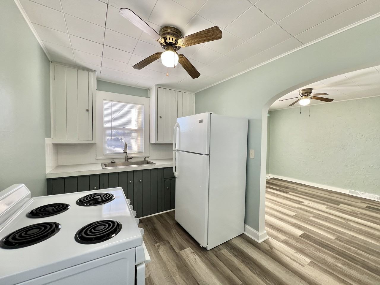 15 Swift St #B - Photo 7 of 10