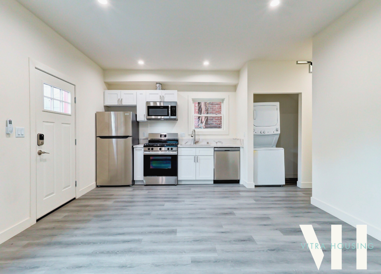 1030 West Apartments: Two, Four, & Five Bedrooms Near USC Campus! - Photo 3 of 33