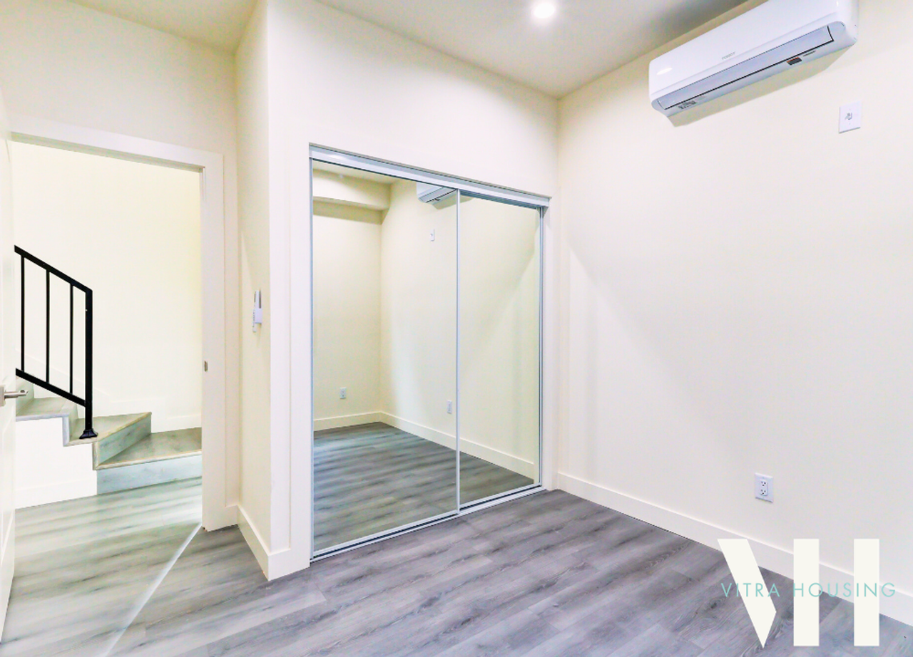 1030 West Apartments: Two, Four, & Five Bedrooms Near USC Campus! - Photo 6 of 33