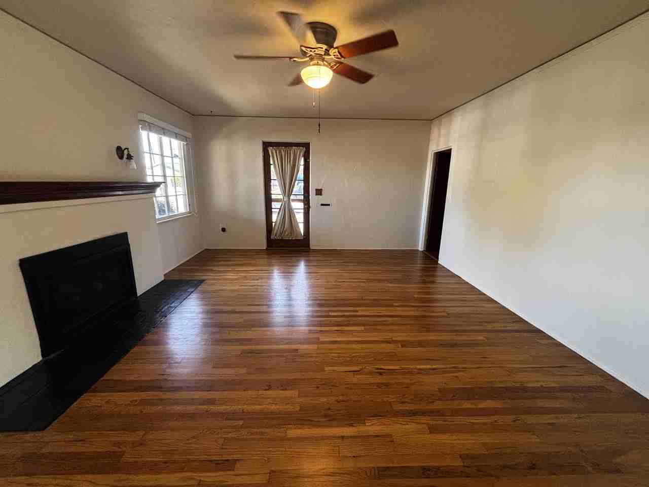 382 Del Mar Ave #1 - Photo 3 of 22