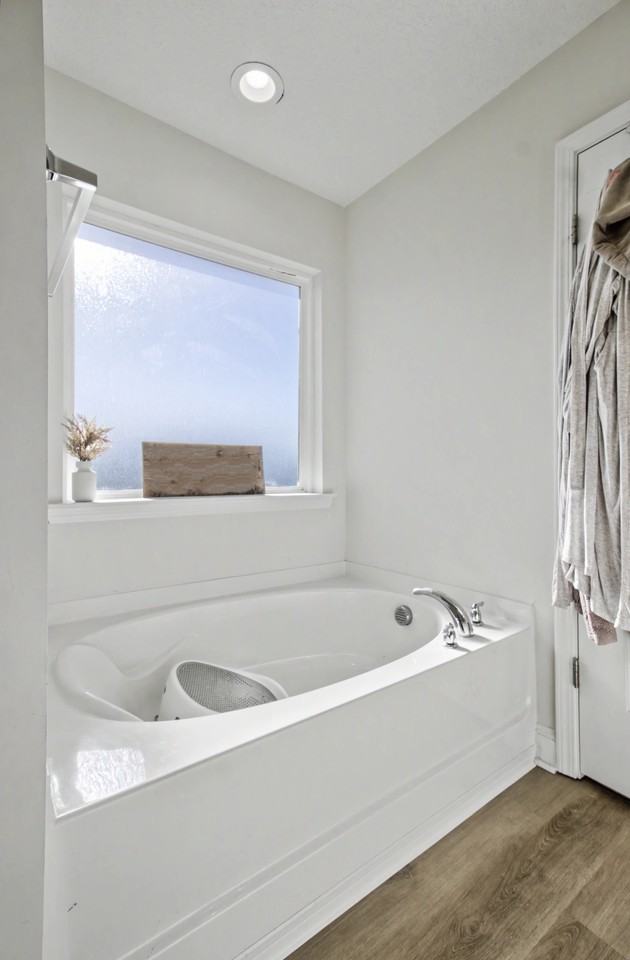 1052 Grayson Ave #1 - Photo 6 of 26