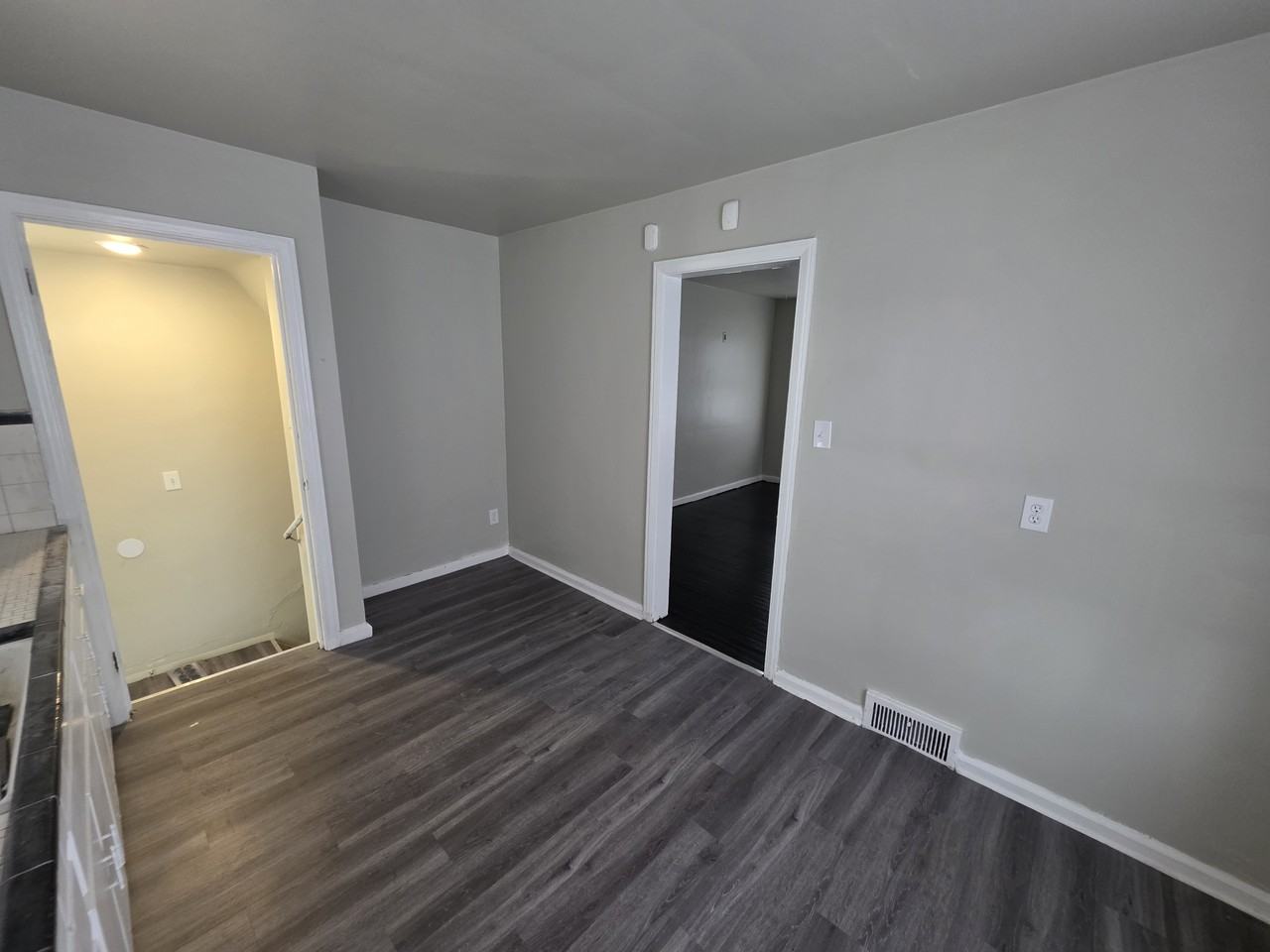 15825 Fairmount Dr #1 - Photo 6 of 22