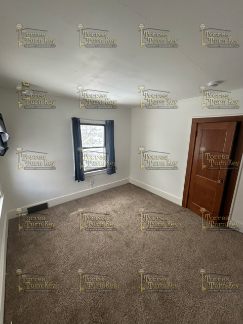 1405 Culver Rd #UP - Photo 3 of 8