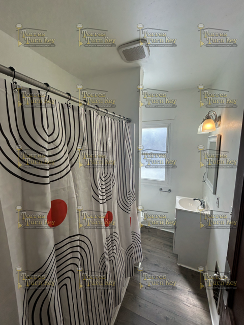 1405 Culver Rd #UP - Photo 6 of 8