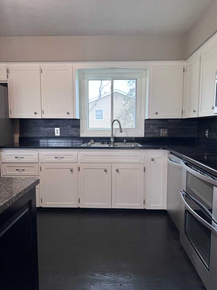 20502 Cleveland St #1 - Photo 6 of 15