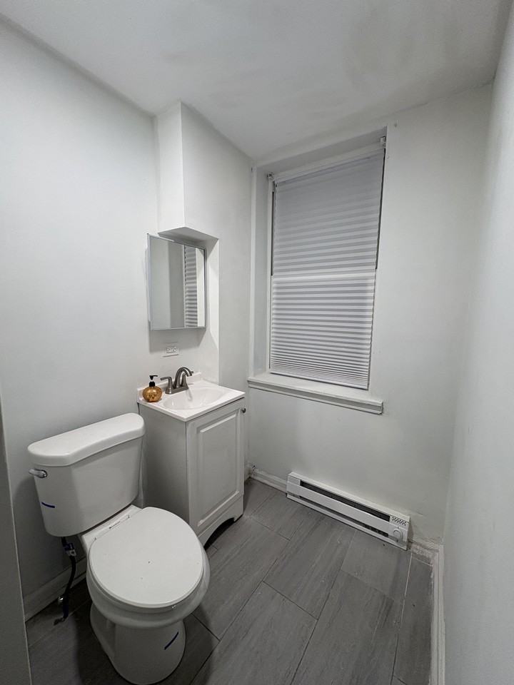 2542 Cecil B Moore Ave #2 - Photo 6 of 10