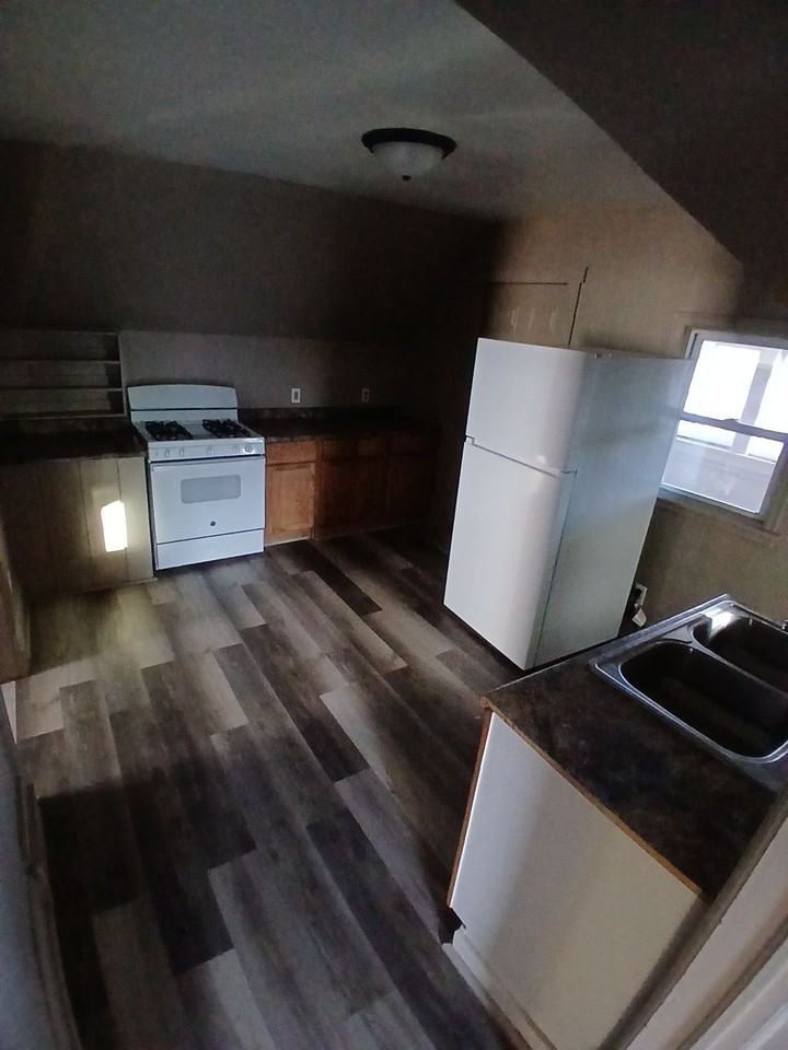 1248 Ferguson St #2 - Photo 4 of 7